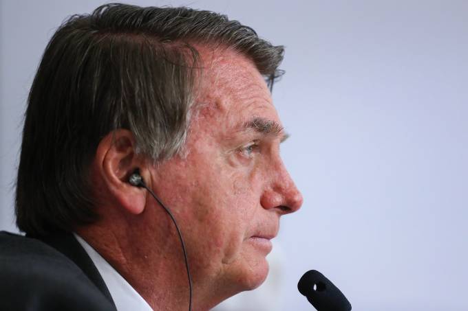 O presidente que se cuide, pois esta trilha desemboca num precipício!