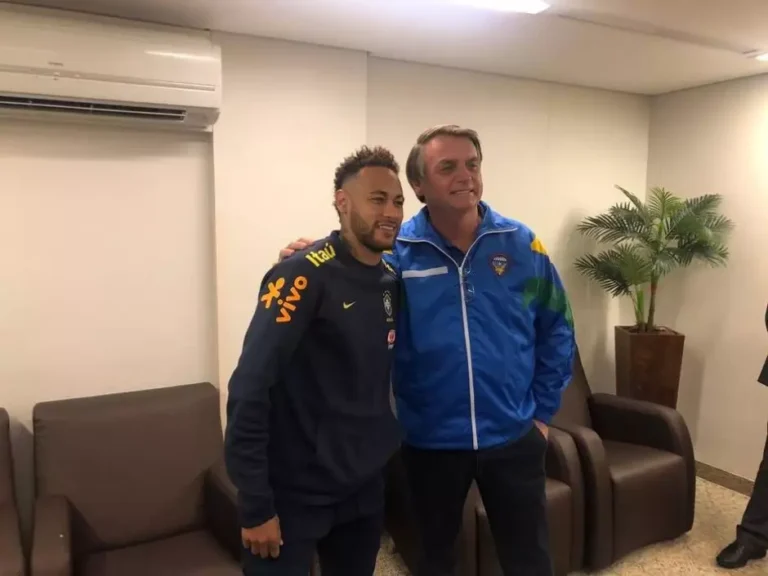 Jair, Neymar e a cadeirinha